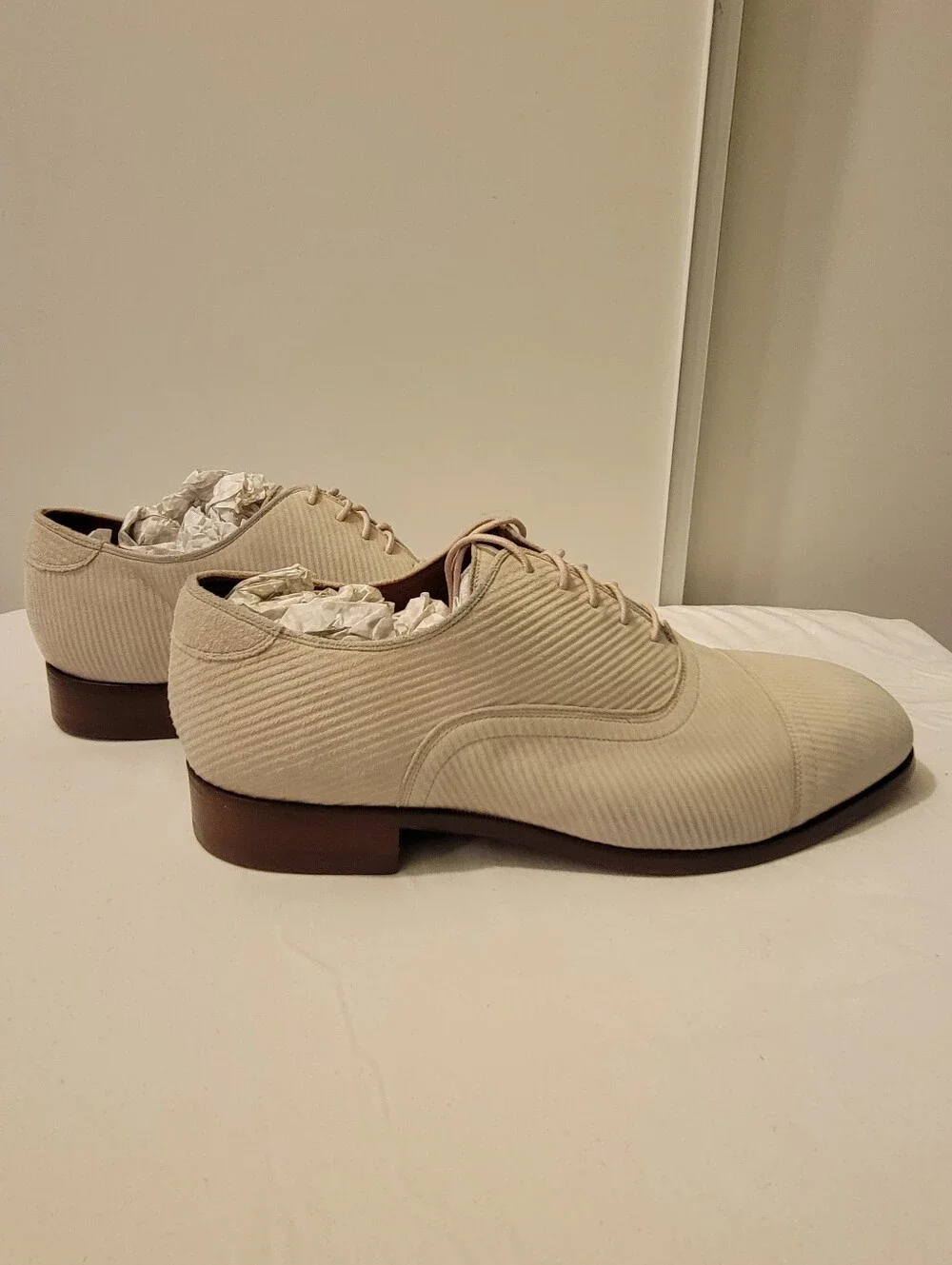 rare Florsheim by Duckie Brown white textured canvas or seersucker cap-toe oxfor